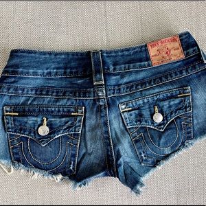 True Religion Joey cut off shorty shorts, 26